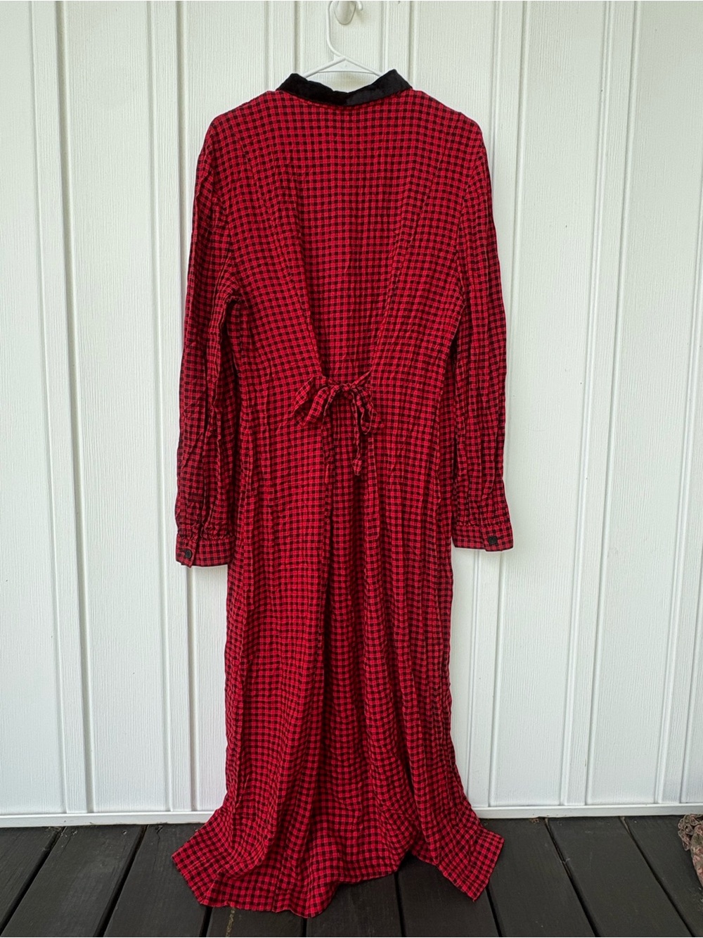 Red and Black Buffalo Plaid Long Dress with Black Collar. Vintage Kathie Lee. - Picture 11 of 11